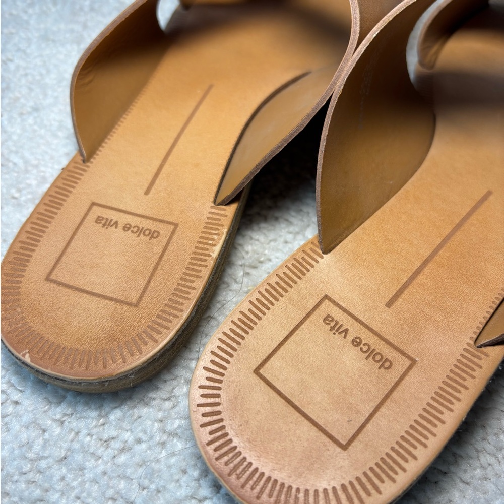 Dolce Vita Women's Tan Leather Sandals - Picture 5 of 7